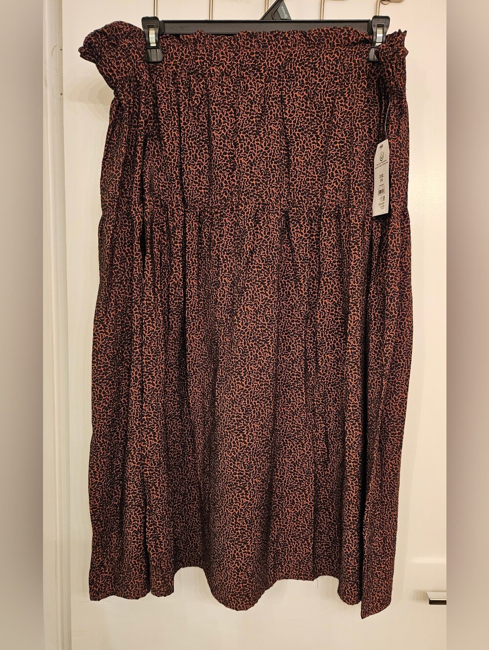 Time and Tru Women's Tiered Midi Skirt - Size XXXL (22) - Foliage Brown - NWT